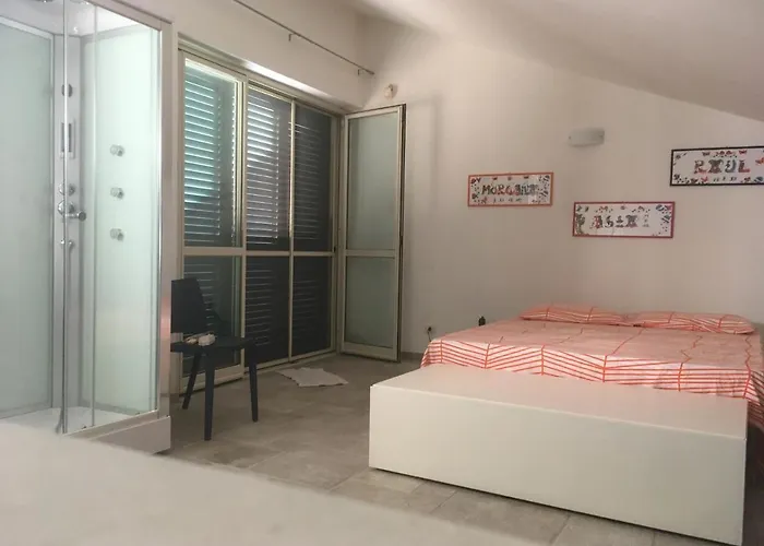 住宿加早餐酒店 Dormirereggiocalabria 3*