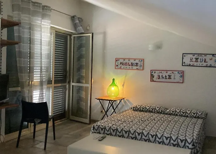 住宿加早餐酒店 Dormirereggiocalabria 雷焦卡拉布里亚